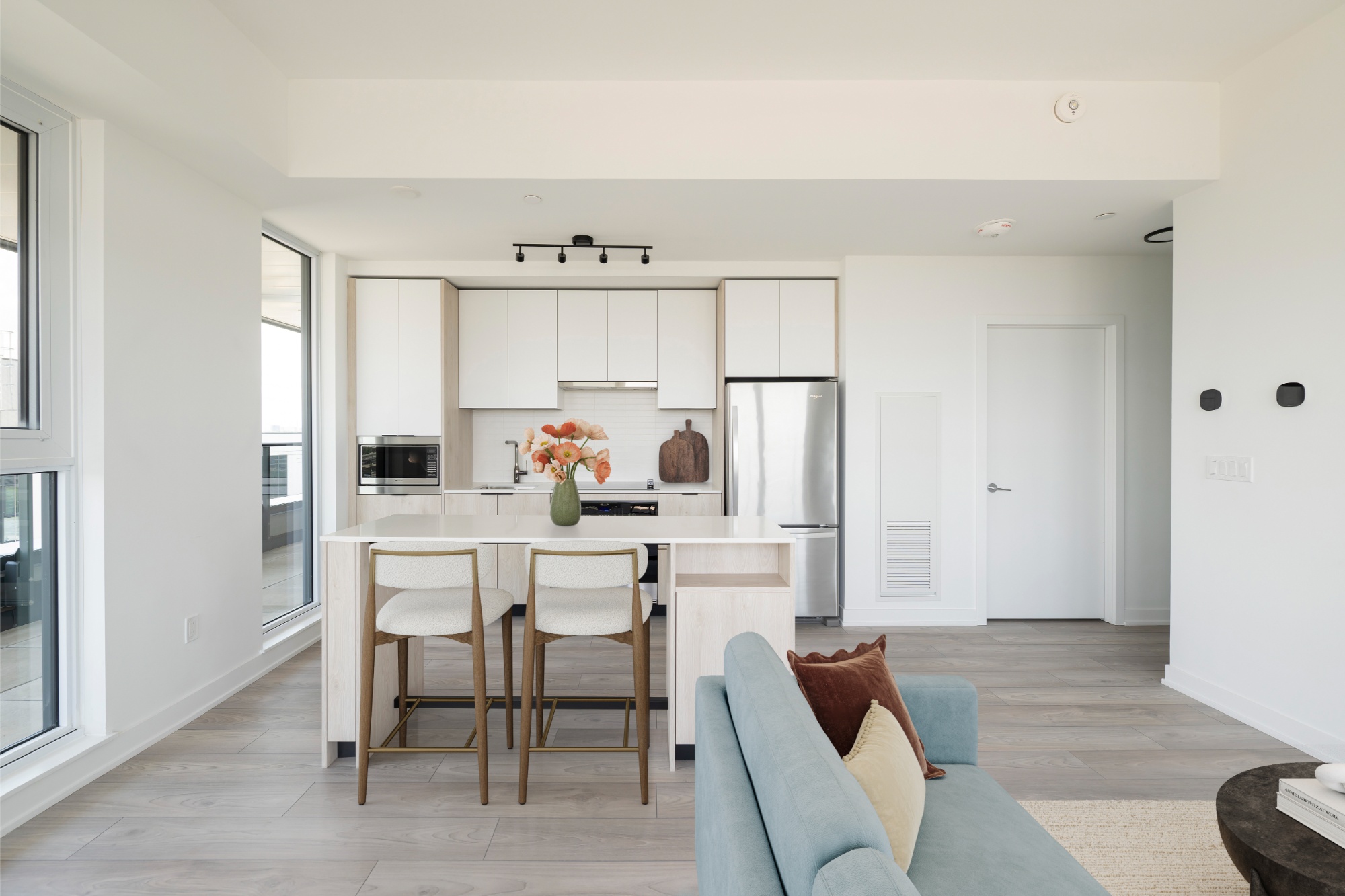3-Bedroom Kitchen & Living